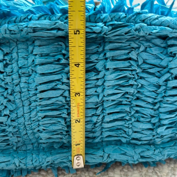 NWT Rafia Fringe Tote Handcrafted in India - Picture 9 of 9